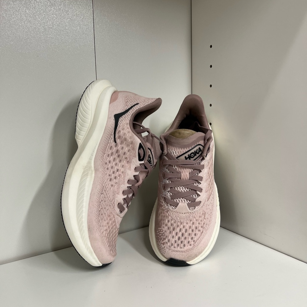 Hoka Mach 6 women running shoes size 5 like new